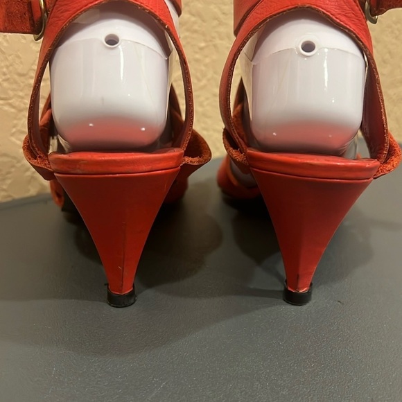 Vintage Hipoppotamus Red Leather Strappy Heels | Size 8.5M | Made in Brazil - Picture 7 of 10